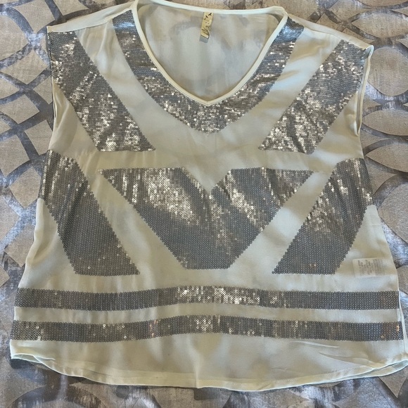 Sequined top - Picture 1 of 1